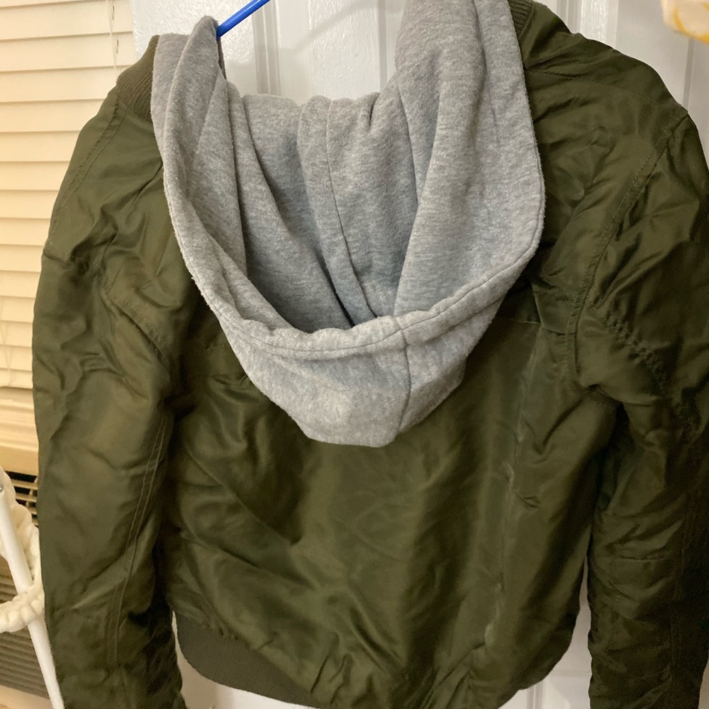 Jacket - Picture 4 of 6